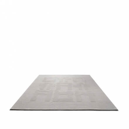 Gesto controllato - still life image 